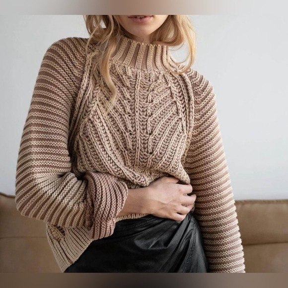 Free People Sweaters - Free People Sweetheart Knit Sweater Faded Blush Pink Color Size L